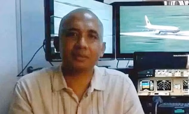 Phi công Zaharie Ahmad Shah. Ảnh: Daily Mail