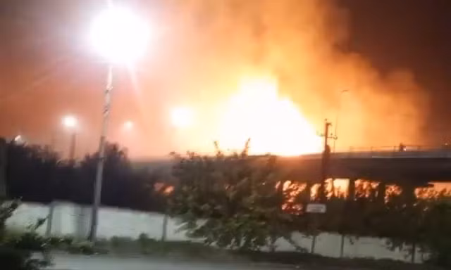 Xung đột Nga - Ukraine ngày 11/5: Nổ lớn tại kho dầu ở Luhansk