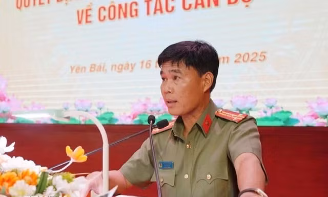 Thông báo quyết định của Bộ trưởng Bộ Công an về công tác cán bộ