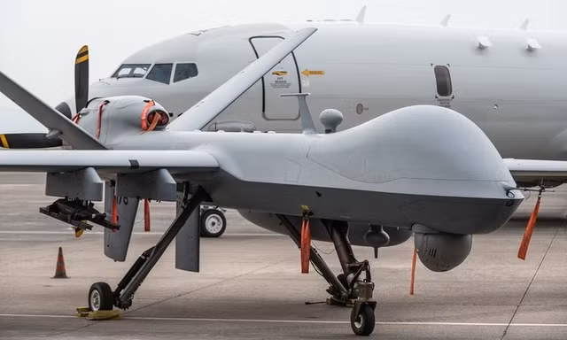 Máy bay không người lái MQ-9 Reaper chạm trán cường kích Su-34 của Nga ở Syria