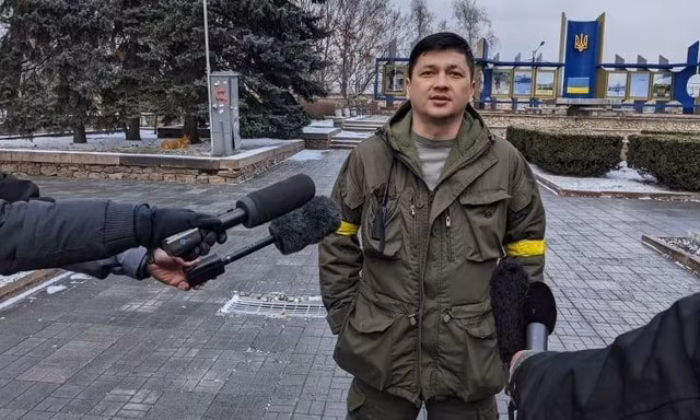 Ukraine phong toả một thành phố để truy tìm người chỉ điểm cho Nga