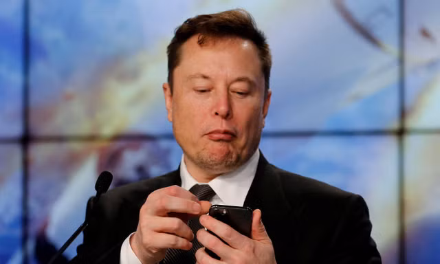 Tỷ phú Elon Musk rao bán nước hoa để có tiền mua lại Twitter