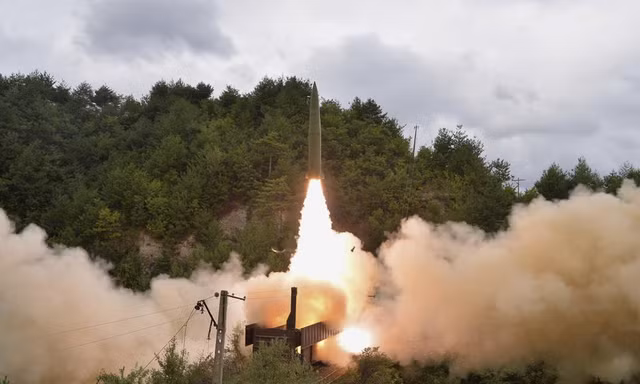 Hình ảnh vụ thử tên lửa đạn đạo từ tàu hoả của Triều Tiên. Ảnh: KCNA