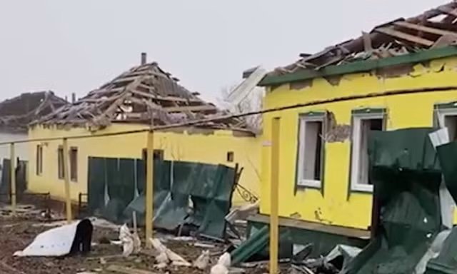 Nga hé lộ chi tiết vụ quả đạn rơi từ máy bay quân sự xuống ngôi làng vùng biên giới