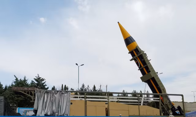 Ảnh vệ tinh cho thấy Israel bắn trúng các cơ sở trộn nhiên liệu tên lửa của Iran