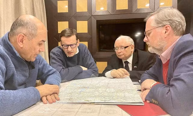 Chuyện hậu trường chuyến tàu đưa 3 Thủ tướng châu Âu đến Kiev gặp Tổng thống Zelensky