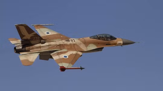 Israel bị cáo buộc không kích Syria