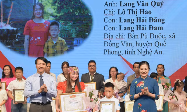 Vợ chồng trẻ lập nghiệp trên quê hương, thu nhập trăm triệu