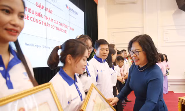Những người không quản ngày đêm vì đàn em thân yêu