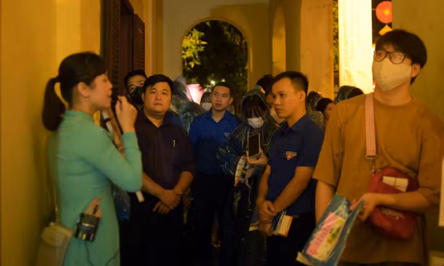 Buổi sinh hoạt đặc biệt với hành trình khám phá đêm Hoàng thành Thăng Long - Hà Nội