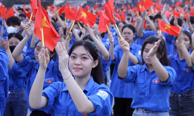 Gia đình là 'cái nôi' giúp người trẻ học hỏi, hình thành các giá trị đạo đức