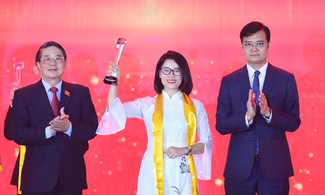 Vinh danh 86 doanh nhân trẻ khởi nghiệp xuất sắc năm 2024