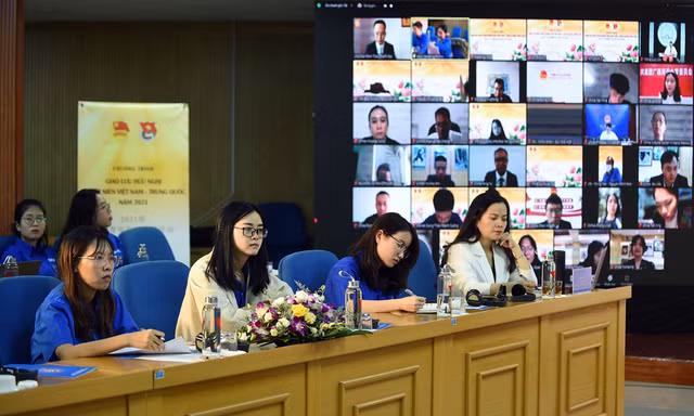 Trong khuôn khổ chương trình, các đại biểu tham gia trao đổi, chia sẻ nhiều chủ đề