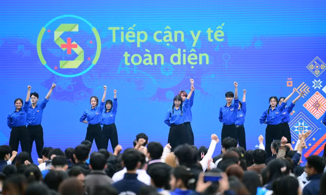 Tiếp cận y tế toàn diện nâng cao chăm sóc sức khỏe mọi người dân