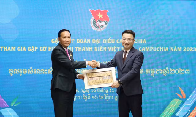 Đẩy mạnh hợp tác, giao lưu thanh niên hai nước Việt Nam – Campuchia 
