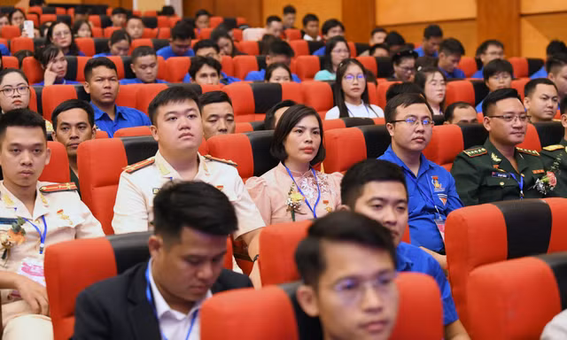 Toàn cảnh Lễ tuyên dương Thanh niên tiên tiến làm theo lời Bác toàn quốc lần thứ VII