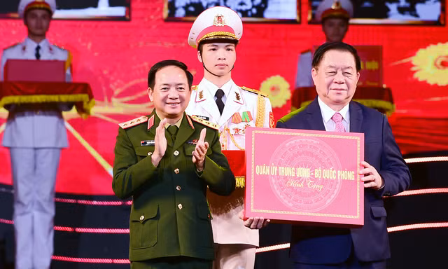 Phát động sưu tầm, hiến tặng tài liệu, tư liệu, hiện vật về Đảng Cộng sản Việt Nam