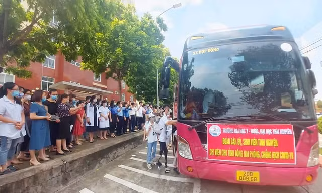 Đại học Y Dược Thái Nguyên tiếp tục chi viện chống dịch tại Đồng Nai 