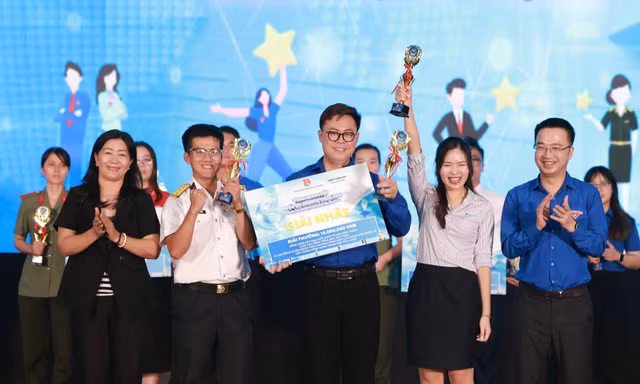 Tìm ra quán quân cuộc thi Olympic tiếng Anh dành cho cán bộ trẻ toàn quốc năm 2024