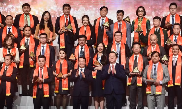 Nhiều hoạt động chắp cánh thương hiệu với Sao Vàng đất Việt 2024