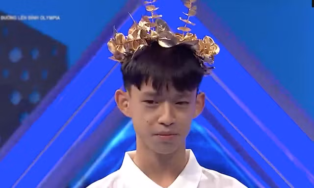 Nam sinh về nhì ngược dòng giành vé tranh tài trận quý Đường lên đỉnh Olympia 25