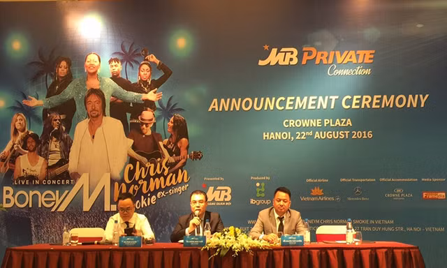 Đại diện Ngân hàng TMCP Quân đội và IB Group tại buổi công bố sự kiện ca nhạc quốc tế “MB Private Connection”.