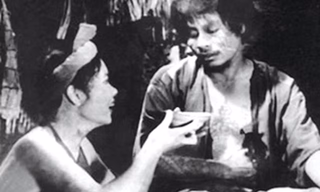 Mối tình Thị Nở - Chí Phèo từng lên phim, thu hút khán giả nhiều thế hệ.