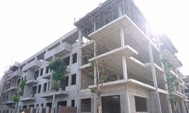 Thủ tục hành chính về xây dựng nhiêu khê và ngốn nhiều tiền của dân nhất (ảnh minh họa). Ảnh: Nhật Minh.