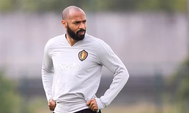 Thierry Henry lâm cảnh 'tiến thoái lưỡng nan'