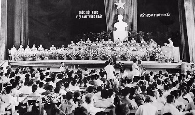 Kỳ họp thứ nhất Quốc hội nước Việt Nam thống nhất.