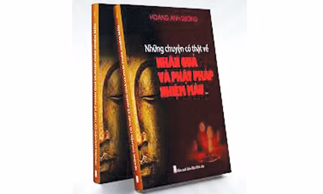 Bìa cuốn sách đang "nổi"