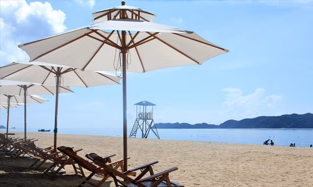 Đầu Rồng- bãi tắm tiện nghi nhất trên đảo Cái Chiên