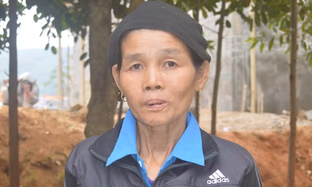 Một mình nuôi hai con tâm thần