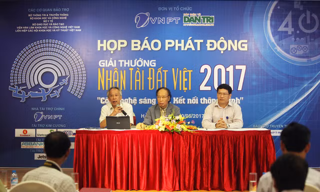 Phát động giải thưởng Nhân tài Đất Việt 2017