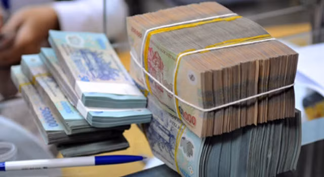 Thanh khoản ngân hàng lại dư thừa