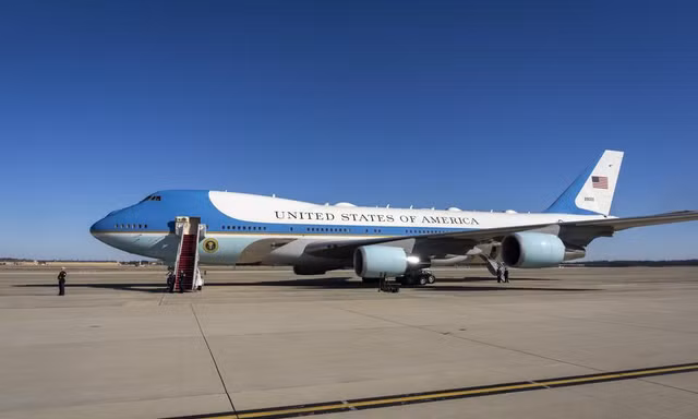 Tiết lộ chuyên cơ mới toanh chưa 'trình làng' của Tổng thống Trump 