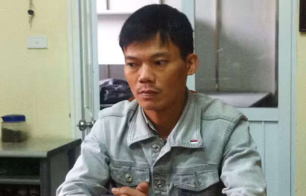 Nguyễn Đăng Hưng tại cơ quan Công an