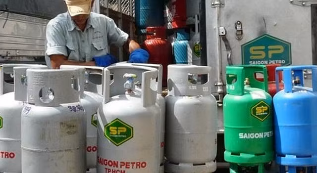 Gas tăng 12.000 đồng/bình 12 kg