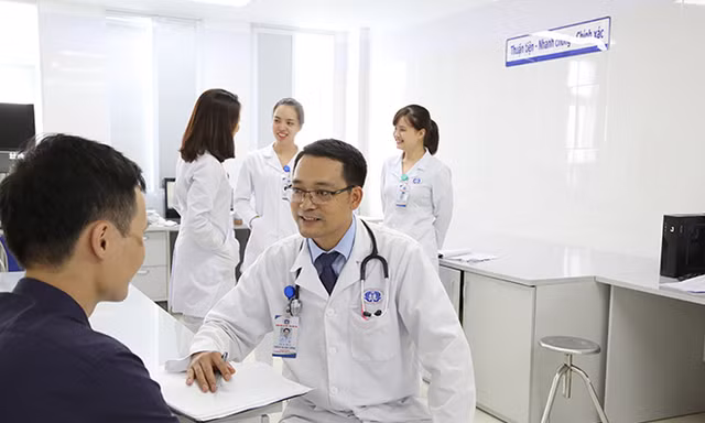 Bệnh viện Ða khoa tỉnh Phú Thọ đã ứng dụng​hệ thống trí tuệ nhân tạo trong hỗ trợ điều trị ung thư (IBM​Watson for Oncology) để đưa ra phác đồ điều trị ung thư ​