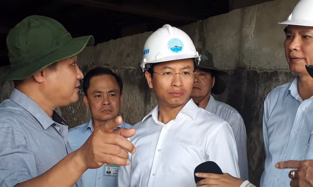 Ông Nguyễn Xuân Anh (giữa) từng làm Bí thư Thành ủy Ðà Nẵng đã bị kỷ luật vì những vi phạm nghiêm trọng. Ảnh: Nguyễn Thành ​