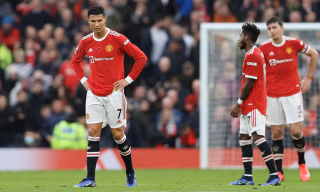 Huyền thoại Roy Keane: Đám cầu thủ này không đủ trình độ đá cho MU!