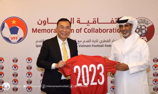 Chủ nhà World Cup 2022 ký hợp tác với VFF, hứa làm hết sức để phát triển bóng đá Việt Nam 