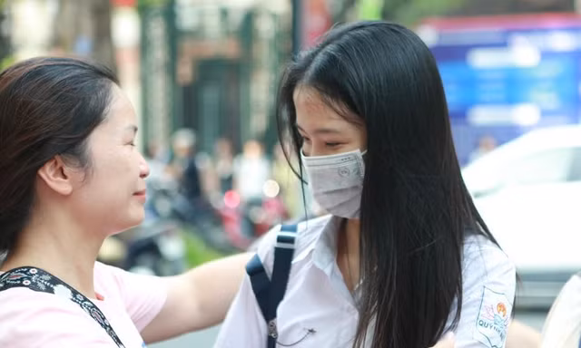 Hà Nội điều chỉnh sớm lịch phúc khảo vào lớp 10