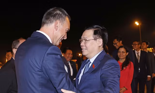 Chủ tịch Quốc hội Vương Đình Huệ kết thúc tốt đẹp chuyến thăm chính thức Bulgaria