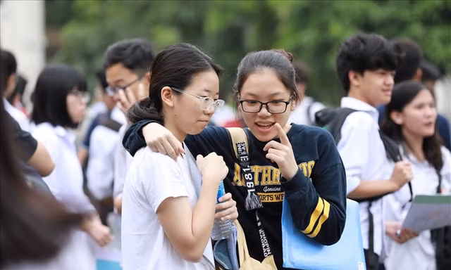 Cập nhật học phí đại học: Nhiều trường quyết định không tăng học phí