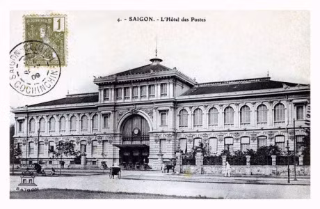Những lá thư đầu tiên dán tem gửi ra thế giới vào năm nào?