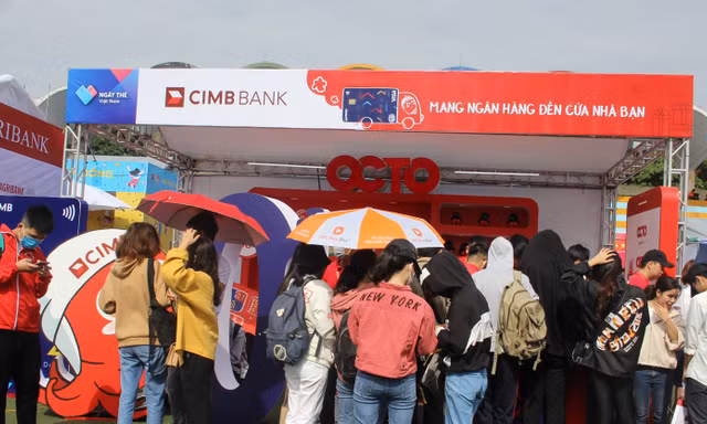 Mở thẻ, đi bộ và nhận tiền chỉ có tại Sóng Festival 