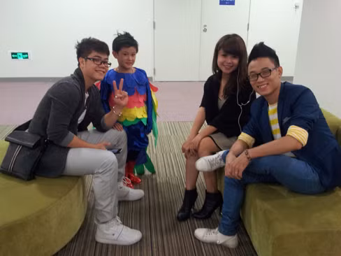 Sao nhí Đồ Rê Mí ra dáng bên các ca sĩ chuyên nghiệp