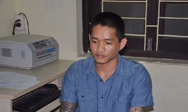 Hoàng Văn Trưởng bị bắt trong một vụ án gây rối trước đó.