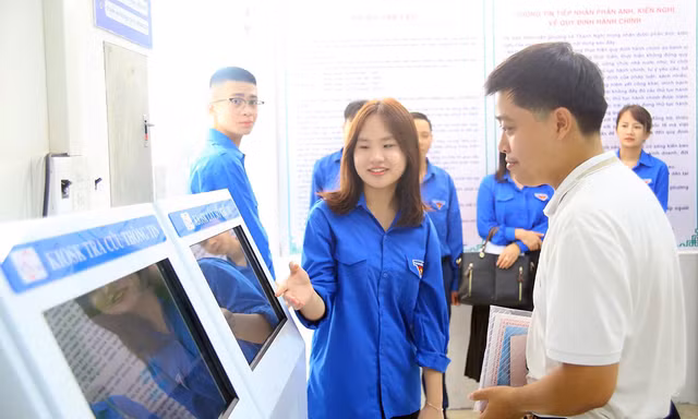 Sự hỗ trợ của thanh niên mang hiệu quả rõ rệt, giảm áp lực cho cán bộ, công chức